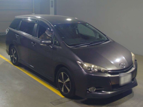 2013 Toyota Wish ZGE20W[2]