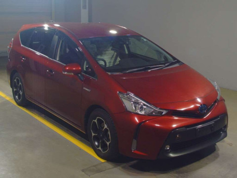 2019 Toyota Prius alpha ZVW40W[2]