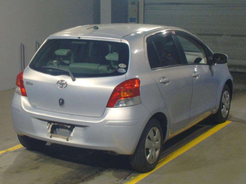 2008 Toyota Vitz SCP90[1]