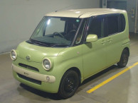 2011 Daihatsu Tanto