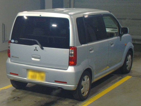 2005 Mitsubishi eK Wagon H81W[1]