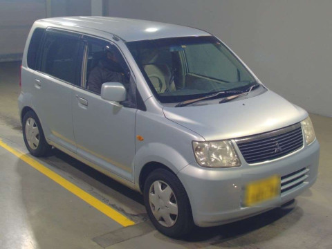 2005 Mitsubishi eK Wagon H81W[2]