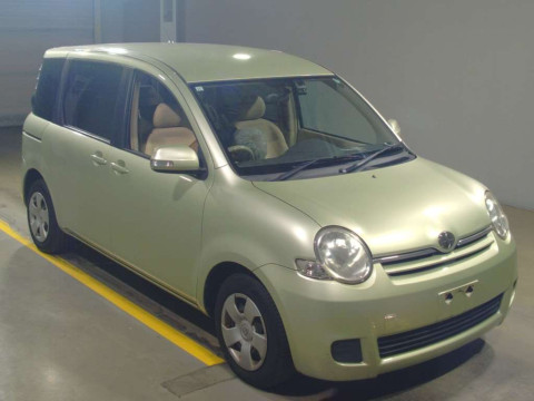 2007 Toyota Sienta NCP81G[2]