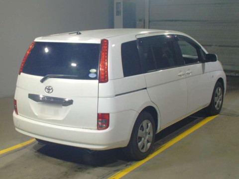 2004 Toyota Isis ANM10G[1]