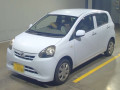 2011 Daihatsu Mira es