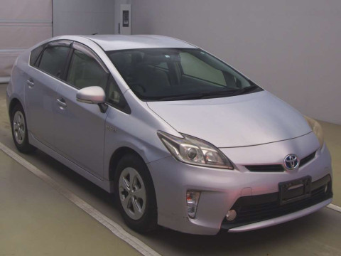 2012 Toyota Prius ZVW30[2]