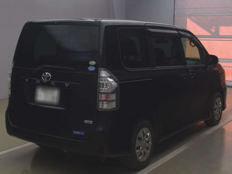 2011 Toyota Voxy ZRR70G[1]