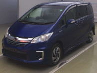 2014 Honda Freed hybrid