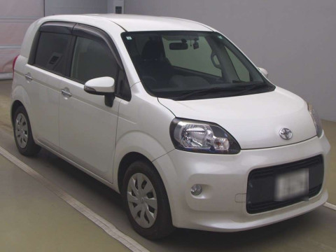 2015 Toyota Porte NCP141[2]