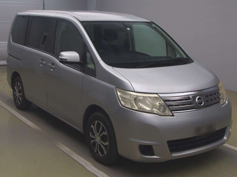 2010 Nissan Serena C25[2]