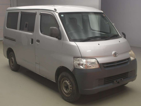 2013 Toyota Liteace Van S402M[2]