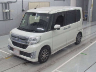 2015 Daihatsu Tanto Custom