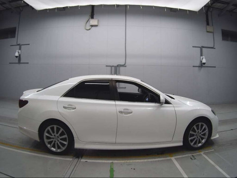 2010 Toyota Mark X GRX130[2]