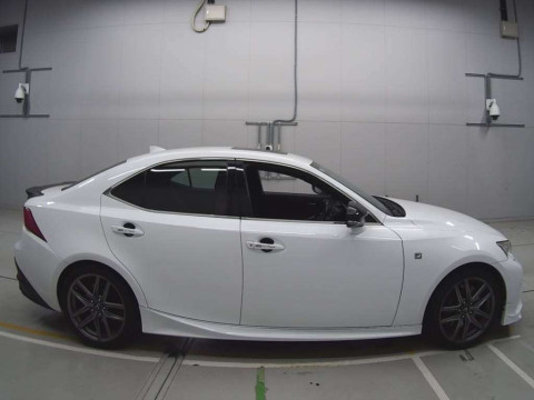 2013 Lexus IS GSE31[2]