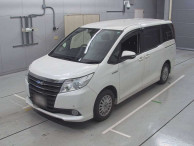 2016 Toyota Noah