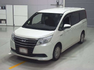 2015 Toyota Noah