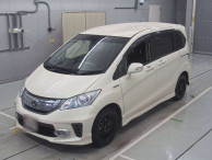 2011 Honda Freed hybrid