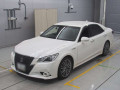 2013 Toyota Crown Hybrid