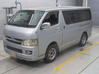 2005 Toyota Regiusace Van