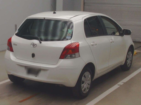 2010 Toyota Vitz KSP90[1]