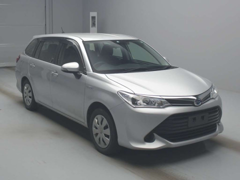 2016 Toyota Corolla Fielder NKE165G[2]