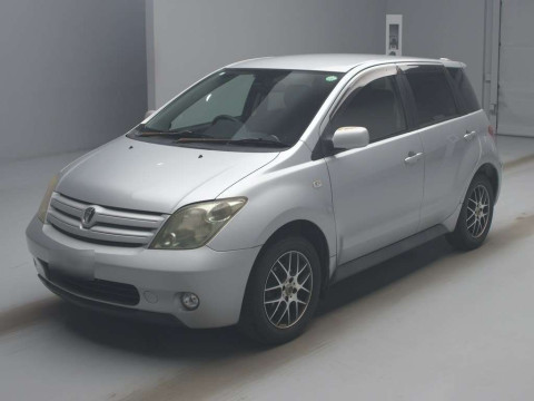 2005 Toyota IST NCP60[0]