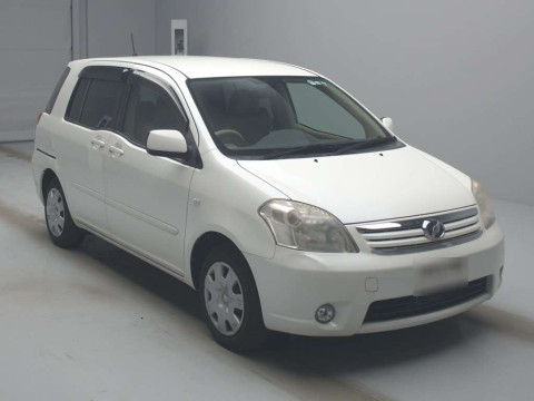 2011 Toyota Raum NCZ20[2]