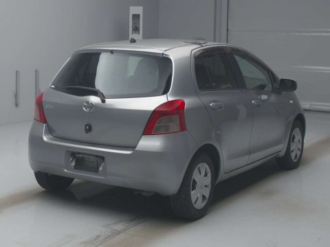 2007 Toyota Vitz KSP90[1]