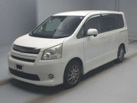 2008 Toyota Noah