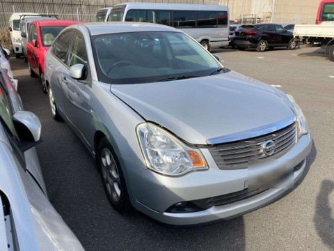 2012 Nissan Bluebird Sylphy KG11[2]