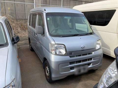 2016 Daihatsu Hijet Cargo S321V[2]