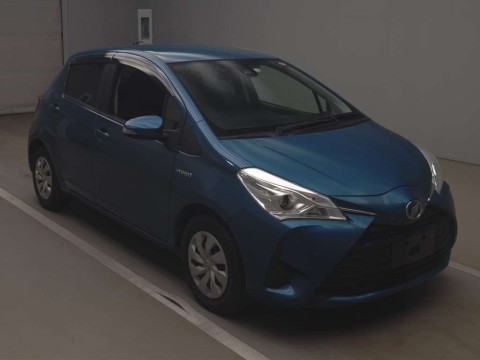 2019 Toyota Vitz NHP130[2]