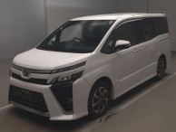 2017 Toyota Voxy