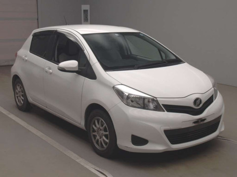 2011 Toyota Vitz KSP130[2]