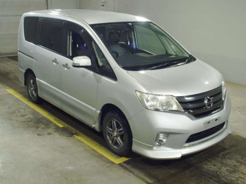 2012 Nissan Serena FNC26[2]