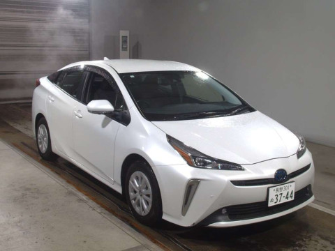 2021 Toyota Prius ZVW51[2]