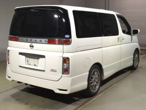 2009 Nissan Elgrand ME51[1]