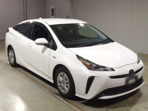 2019 Toyota Prius ZVW51[2]