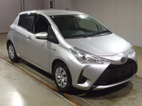 2018 Toyota Vitz NHP130[2]