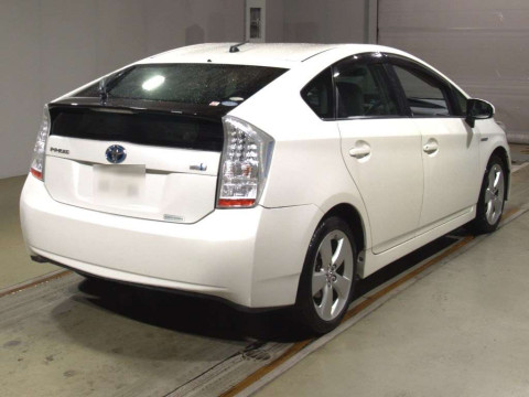 2010 Toyota Prius ZVW30[1]