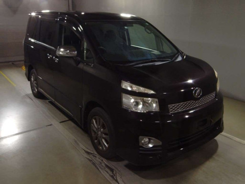 2012 Toyota Voxy ZRR75W[2]