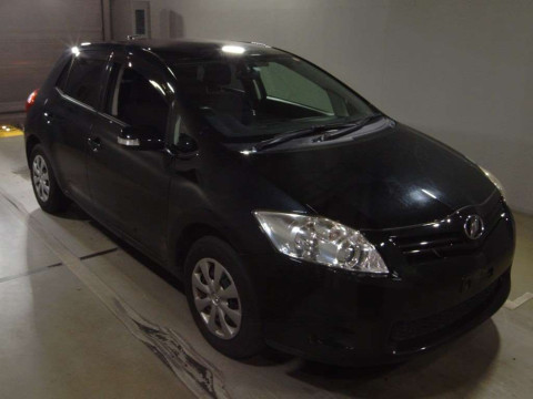 2009 Toyota Auris NZE154H[2]