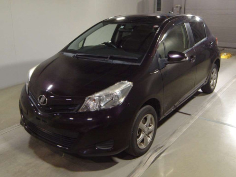 2014 Toyota Vitz NSP135[0]