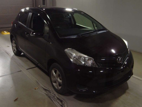 2014 Toyota Vitz NSP135[2]