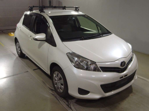 2012 Toyota Vitz KSP130[2]