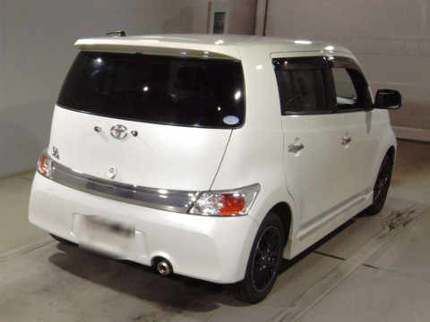 2015 Toyota bB QNC20[1]