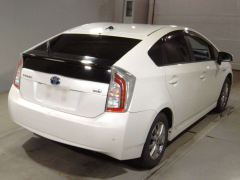 2014 Toyota Prius ZVW30[1]