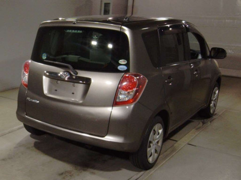 2008 Toyota Ractis SCP100[1]