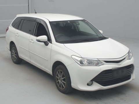 2015 Toyota Corolla Fielder NZE164G[2]