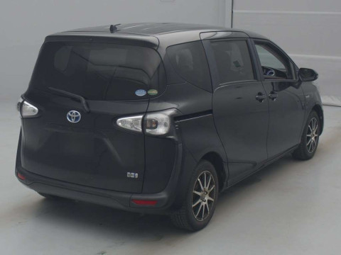 2016 Toyota Sienta NHP170G[1]